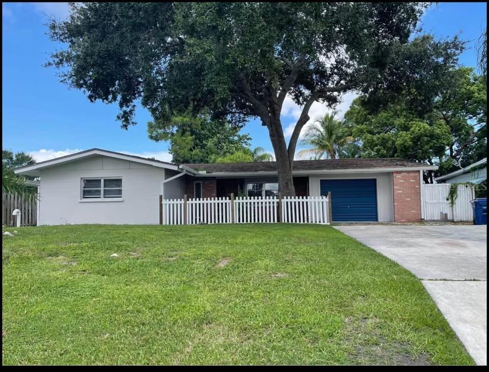 Foto principal - 5638 Nutmeg Ave