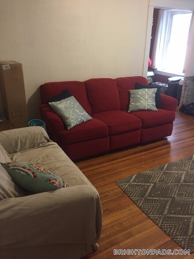 Foto principal - 1615 Commonwealth Ave