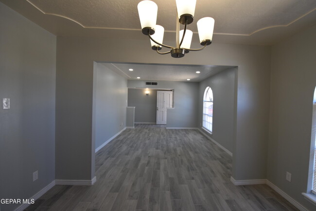 Foto del edificio - 1624 Vista Real Dr