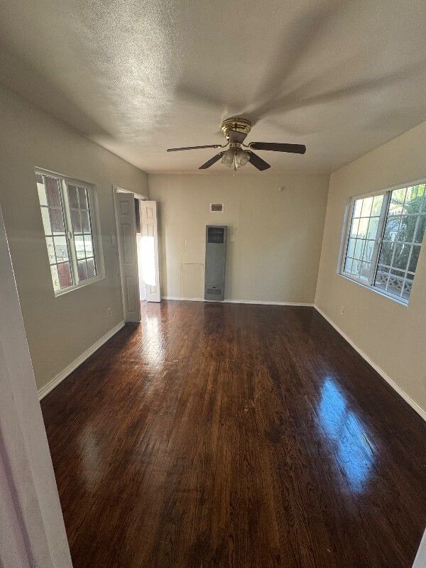 Building Photo - 6826 San Luis Ave