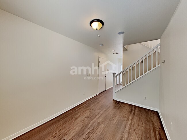Building Photo - 8936 Sally Rose Ave