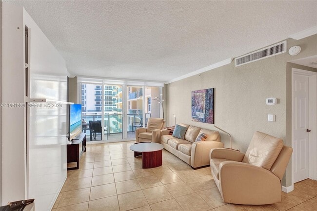 Building Photo - 2501 S Ocean Dr