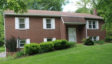 Building Photo - 951 Cape Horn Rd