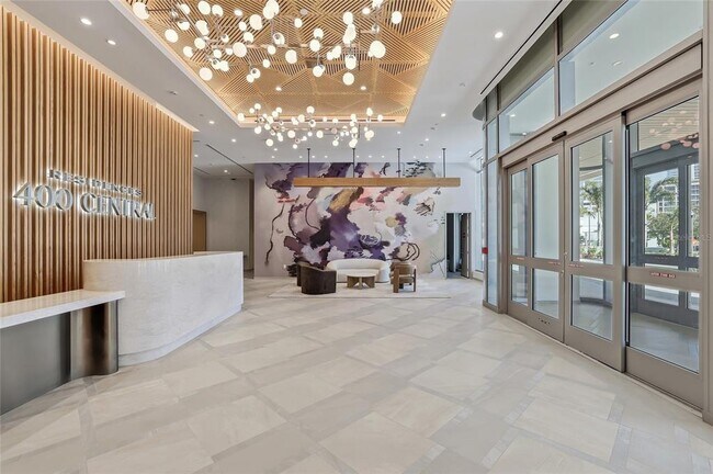 Building Photo - 400 Central Ave