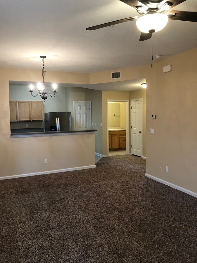 Sala de estar - 575 Oakleaf Plantation Pky