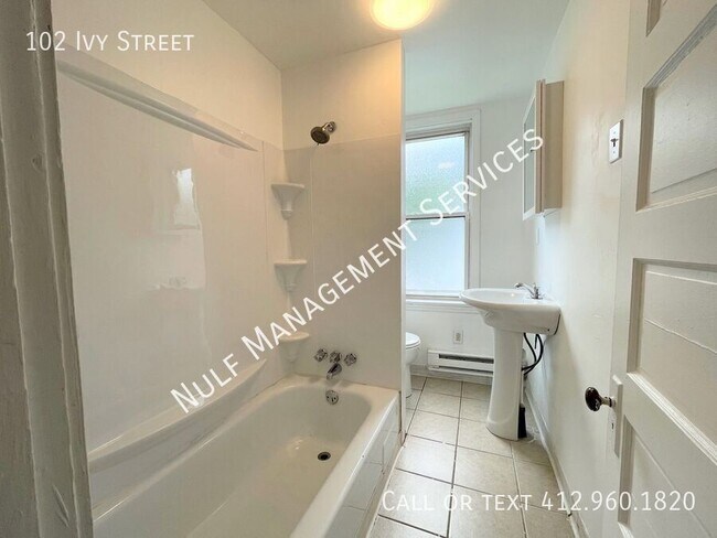 Foto del edificio - 102 Ivy St