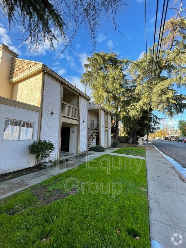 Building Photo - 1305 S Court St