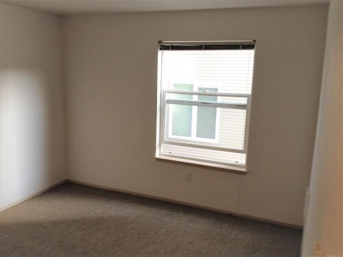 Building Photo - Lee Plaza Apartments - 1 bedroom