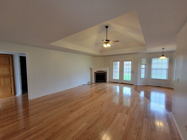 Building Photo - All brick 3 bedroom house