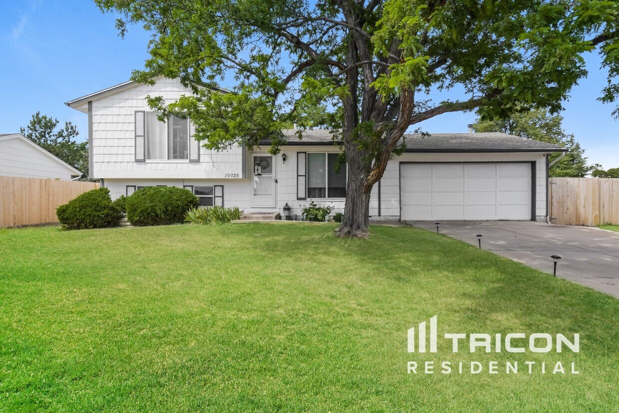 Foto principal - 10025 Alcott St