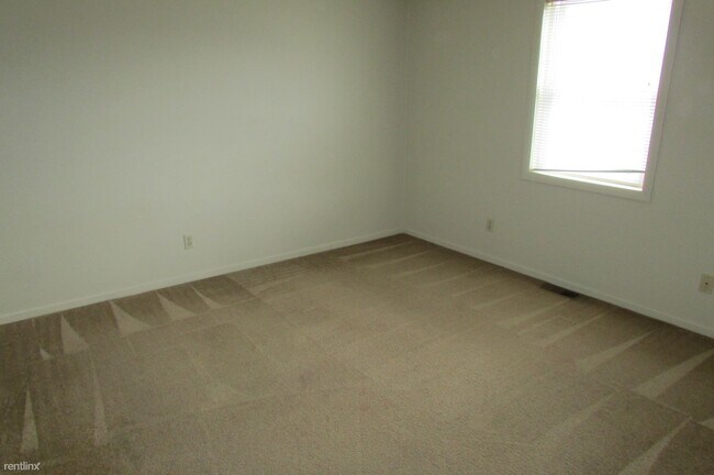 Foto del edificio - 2 br, 1 bath  - 216B Michelle Ave