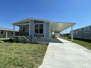 Building Photo - 34612 Robins Song Rd