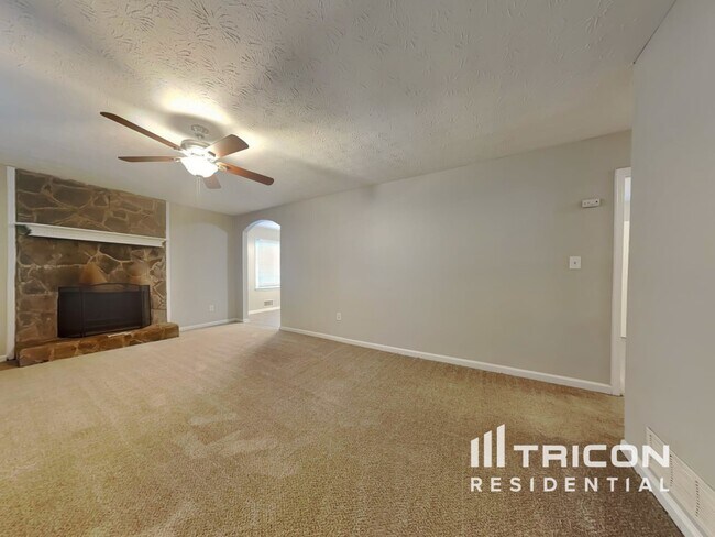 Foto del edificio - 123 Indian Hills Dr