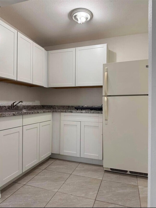 Foto del edificio - 1360 NW 9th St