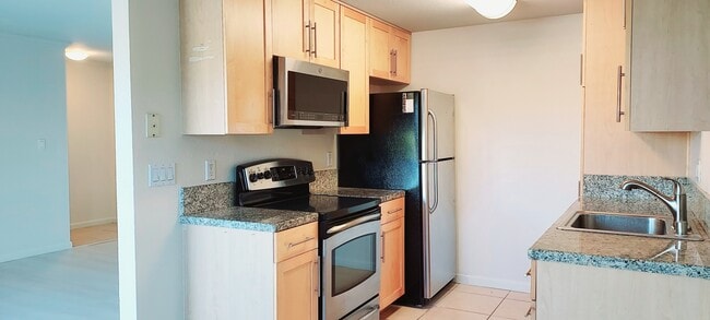 Building Photo - 227 Masters Ct