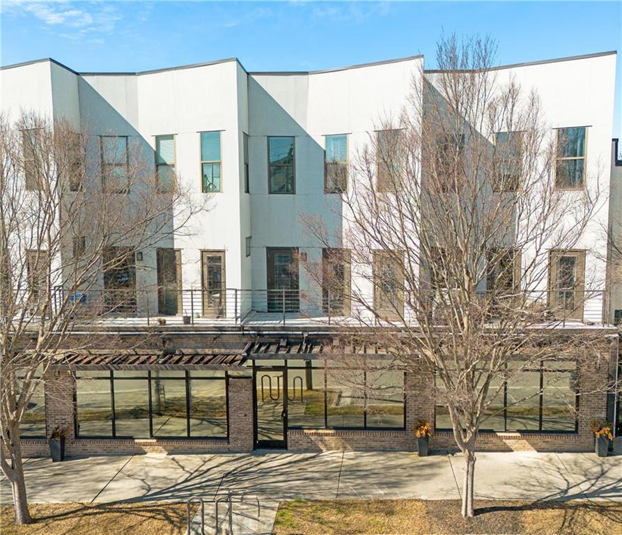 Foto principal - 2030 Main St NW