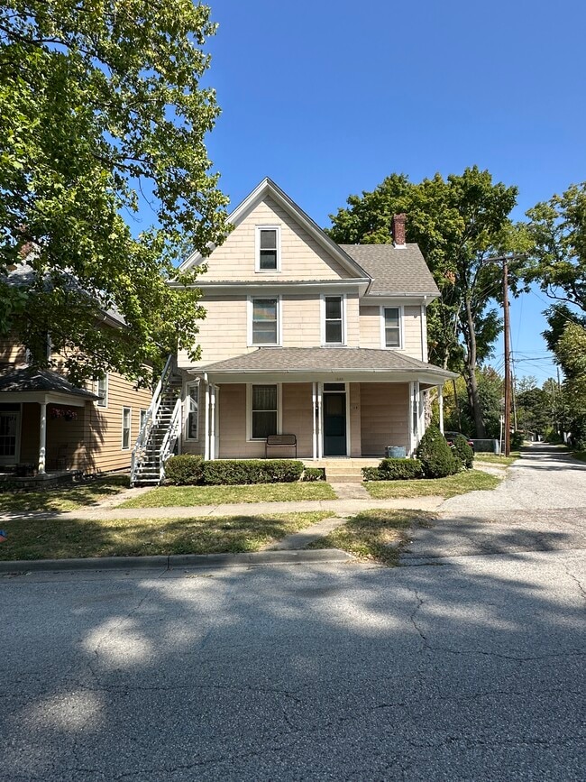 Building Photo - 1328 Ferry St