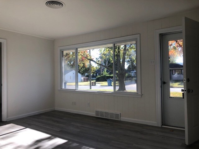 Foto del edificio - 7101 Fordshire Ln