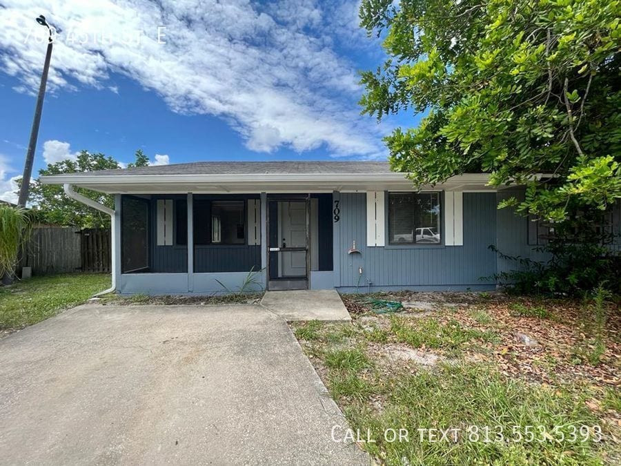 Photo - 709 45th St. E-