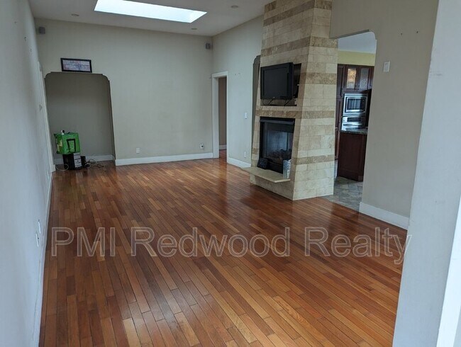 Building Photo - 1211 Sevier Avenue