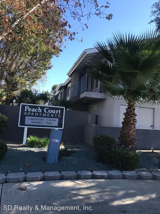 Primary Photo - 811 Peach Ct