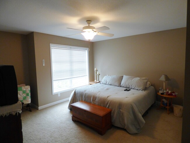 Foto del edificio - 3 Bedroom Townhome in Monticello, MN