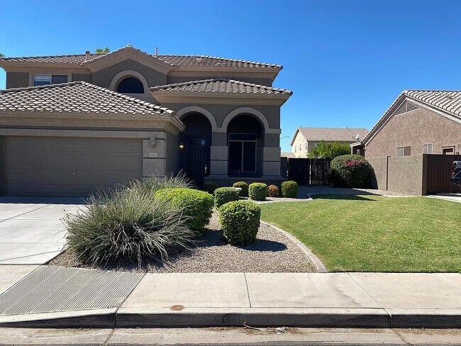 Building Photo - 3022 S Greenwood