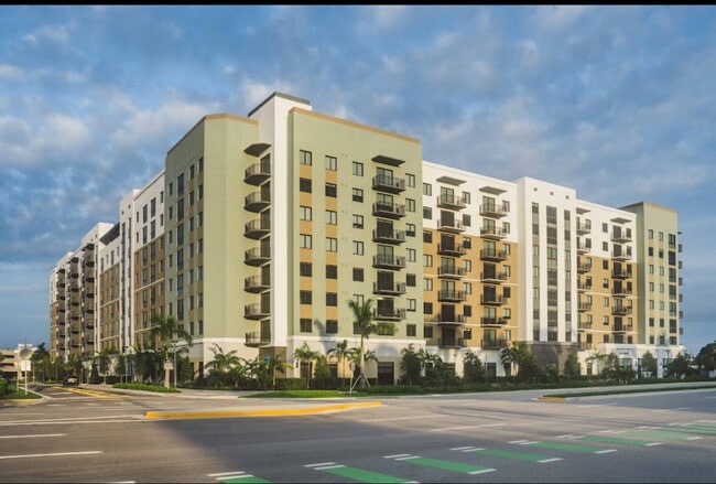 Building Photo - 3210 N University Dr