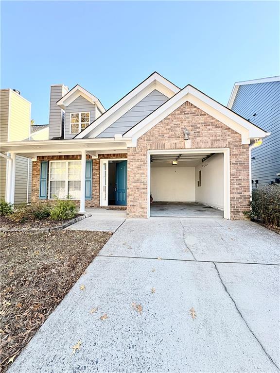 Building Photo - 6475 White Walnut Way