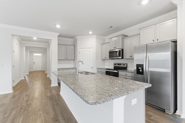 Foto del edificio - 6576 Jacaranda Dr NW