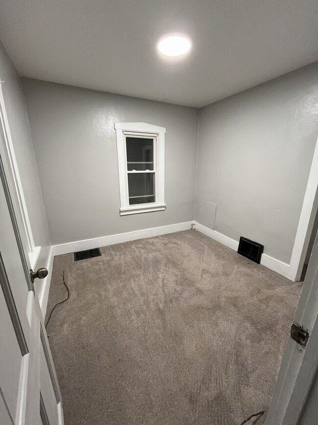 Foto del edificio - Charming 3-Bed, 1-Bath Single-Family Home ...