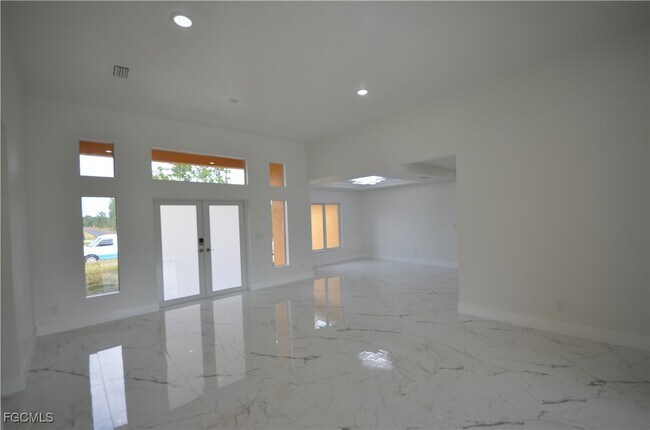 Foto del edificio - 1132 Edelweiss St E