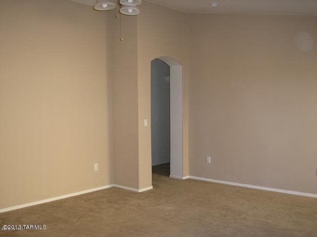 Located in Sycamore Park and Vail School D... - Located in Sycamore Park and Vail School D...