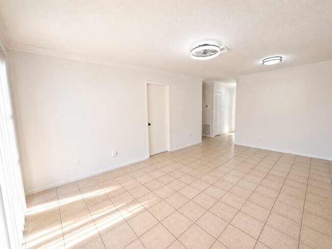 Building Photo - 4802 Ho Wil Ln