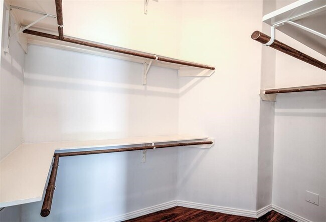 Foto del edificio - 3215 Sapphire Star Dr