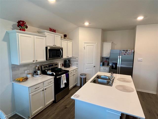 Foto del edificio - 6413 Shoreline Ln