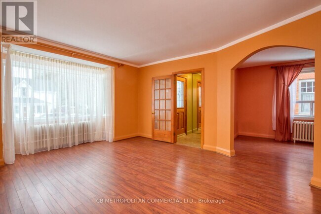 Photo du bâtiment - 23 Mill St N