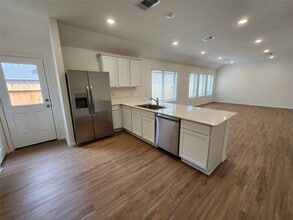 Building Photo - 1954 Ballesteros St