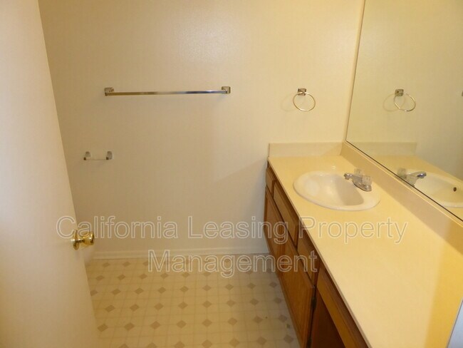 Building Photo - 20313 Rue Crevier
