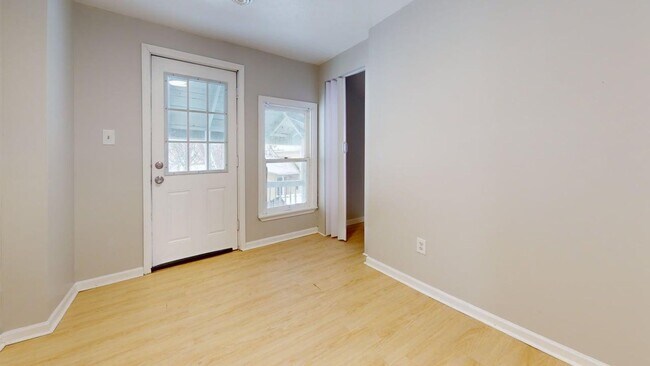 Building Photo - 3130 W 30th St