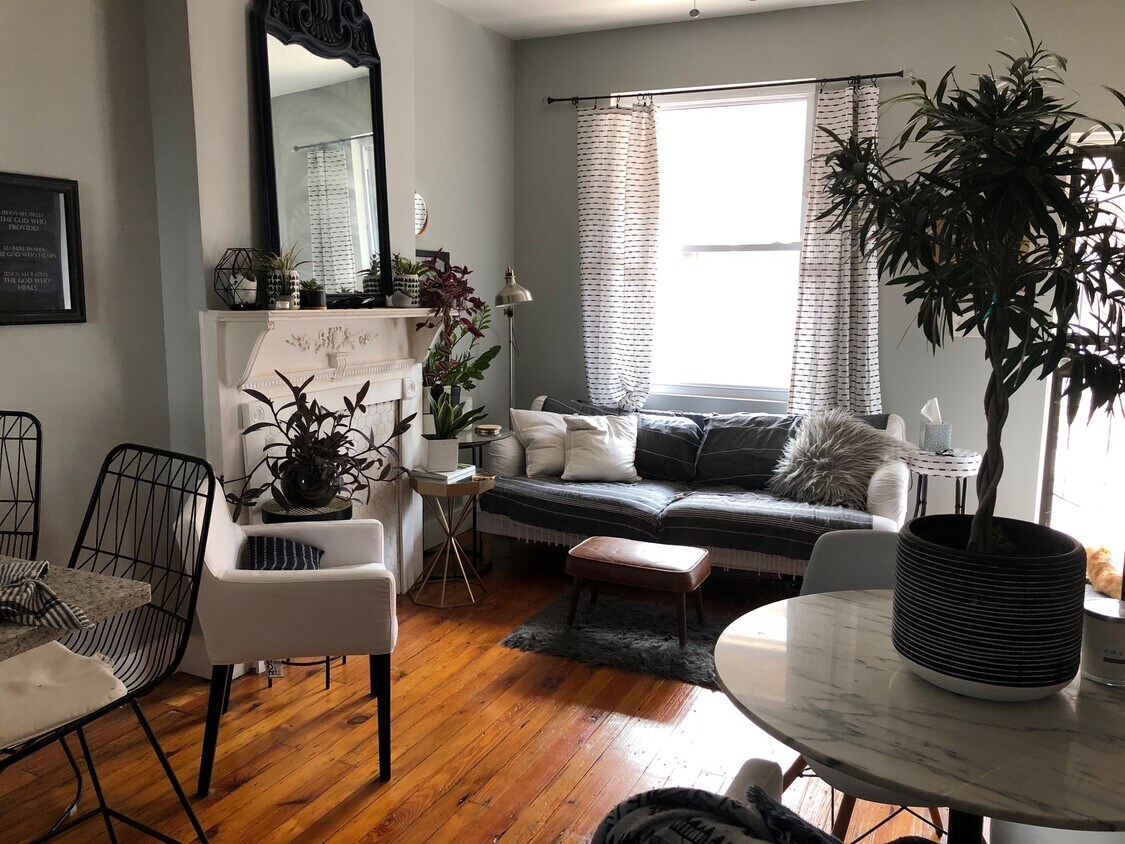 Foto principal - 2141 E Stella St