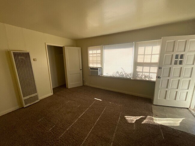 Foto del edificio - 1bed 1 bath Duplex