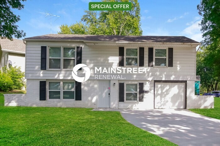 Foto principal - 4 Bedroom Pet-Friendly Home in Grandview, ...