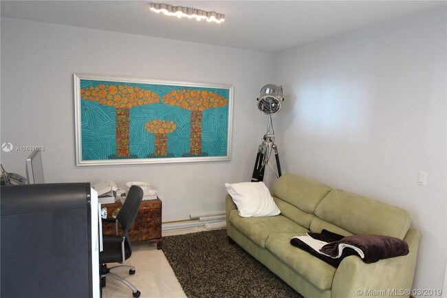 Building Photo - 1331  Brickell Bay Dr 3103 Miami Fl 33131