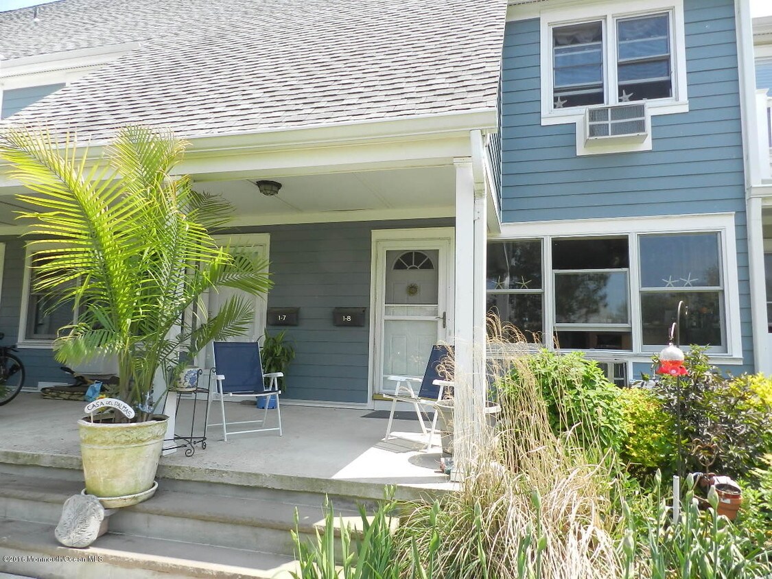Primary Photo - 100 Seaview Ave
