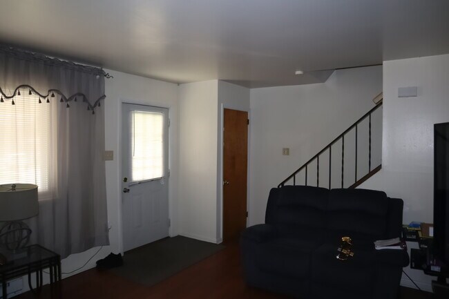 Foto del edificio - 198 Ellsworth St