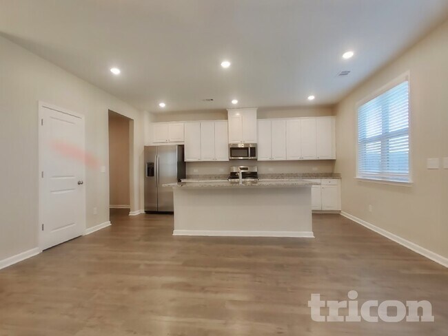 Foto del edificio - 195 Chapelcrest Ln