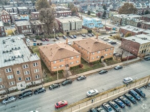 Building Photo - 3844 Park Ave