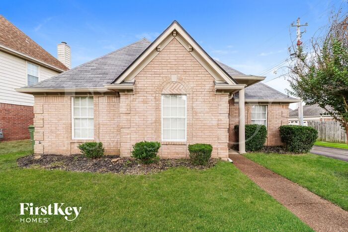 Primary Photo - 726 Silver Sands Dr