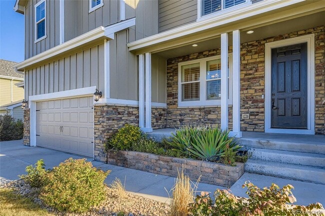 Building Photo - Spacious Spring Valley Stunner – Move-In R...